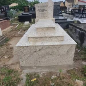 CHAMPAGNE GOLD GRANITE SLAB FOR MEMORIAL TOMB