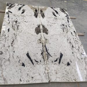 ITALIAN HIGH QUALITY EXOTIC WHITE GRANITE SLAB